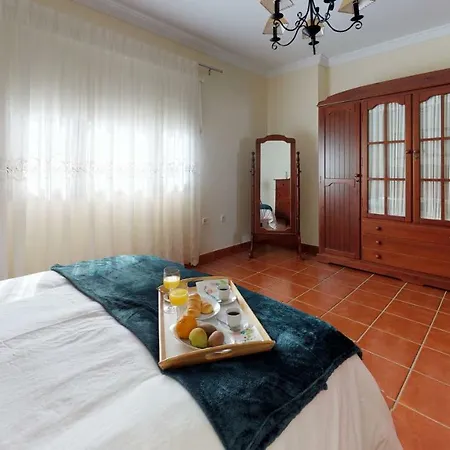 Nyaraló Casa Lela, Fantastico Alojamiento Con Jardines Y Zona De Barbacoa