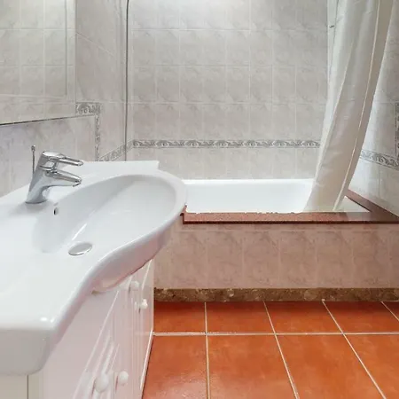 Casa Lela, Fantastico Alojamiento Con Jardines Y Zona De Barbacoa טגיסי